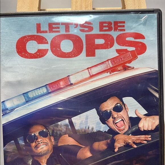 Let's Be Cops DVD - Picture 2 of 6